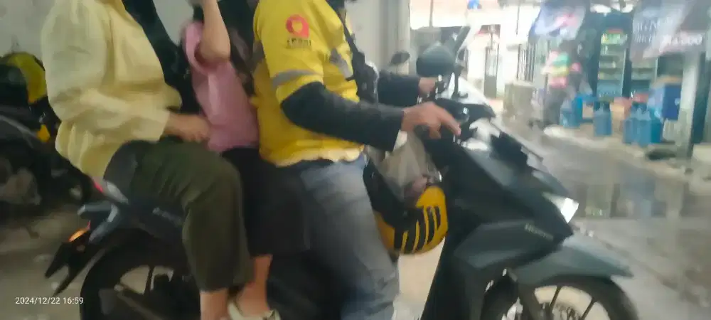 Bismillahirrahmanirrahim jasa jemput ank sekolah atau kantoran