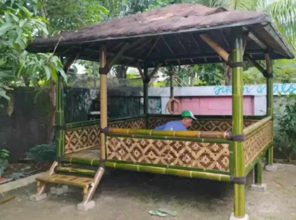 jual pohon hias dan jual saung bambu