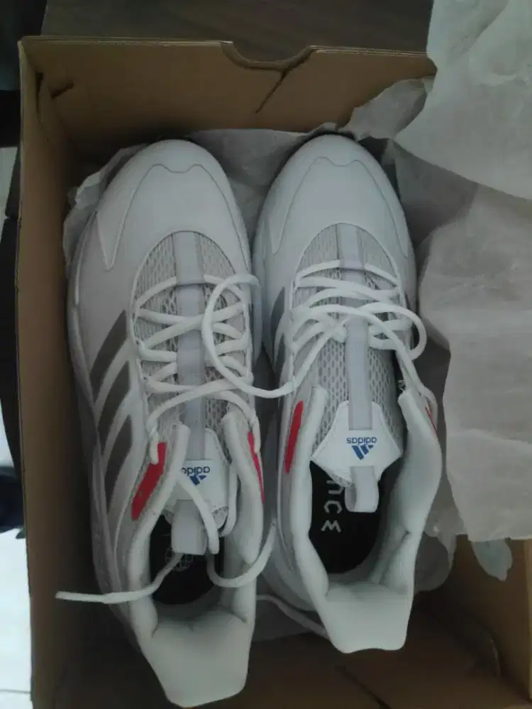 Sepatu adidas alphaedge size 42.2/3