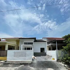 RUMAH CANTIK MINIMALIS DALAM KOMPLEK MEDAN SUNGGAL