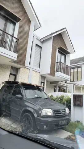 HUNIAN READY FURNISHED BEST INVESTMENT ONE GATE Sistem LOKASI JIMBARAN