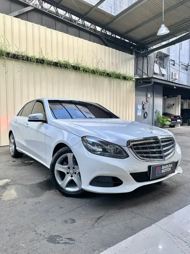 MERCEDES BENZ E200 W212 FACELIFT AT