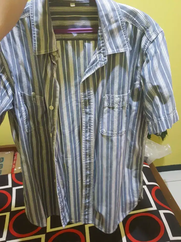 Kemeja mulus ukuran l