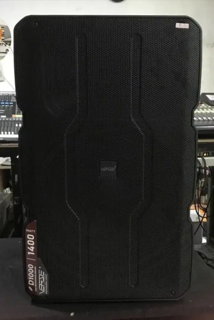 Speaker aktif Verse D1000 pro D 1000 pro 1400 watt 15 inch original