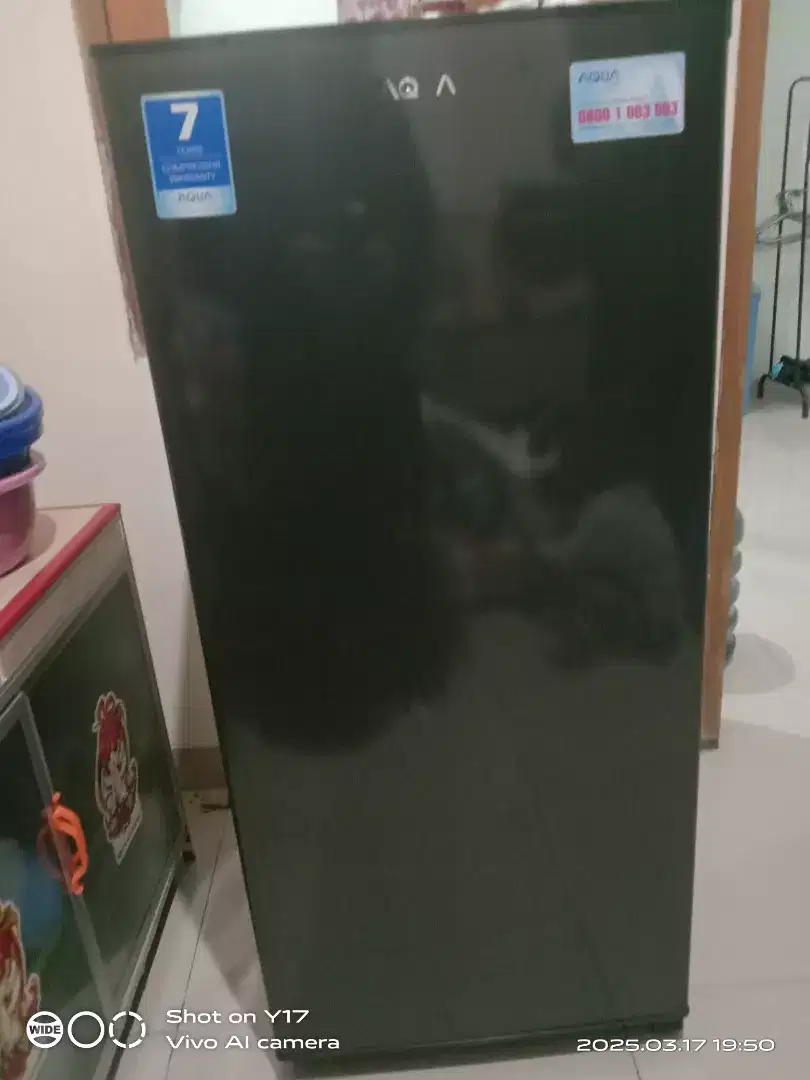 Kulkas Aqua 1 pintu
