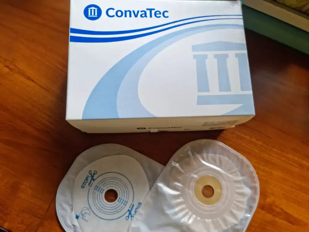 Kantong kolostomi atau Stoma Bag untuk penderita kanker usus