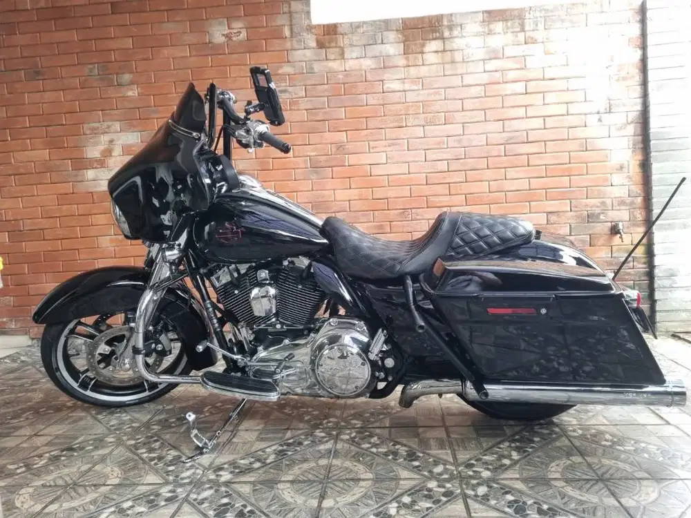 Street Glide FLHX 2010 HITAM ISTIMEWA