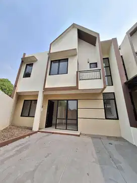 Rumah 2 Lantai Siap Huni di Pamulang Tangerang Selatan, Harga 1 M-an