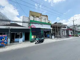 Hunian Sejuk Pegunungan Ada Ruang Toko dan Akses Mudah ke Sengkaling
