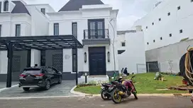 Rumah baru premium di cluster terbaik dari Summarecon Crown Gading