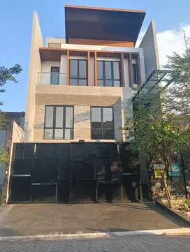 rumah pik1 manyar permai 10x20 brand new.3 lantai,minimalis,utara