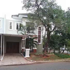 Jarang Ada Murah Rumah Hoek Cluster Garnet Rapih PHG Gading Serpong