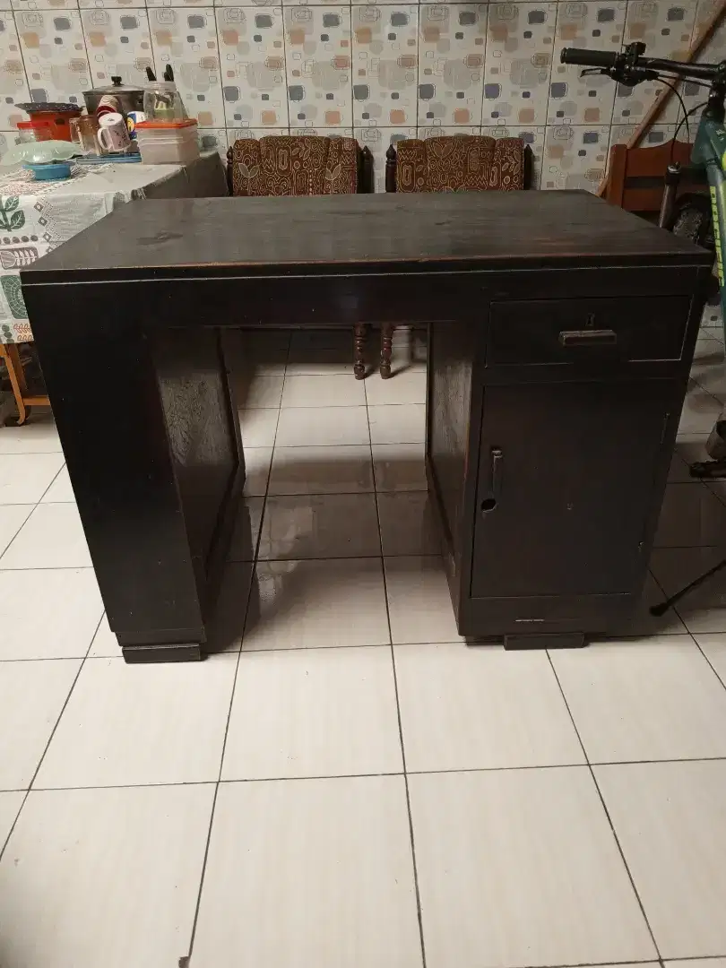 Meja Meja kantor, meja manager, meja staff, meja komputer meja belajar