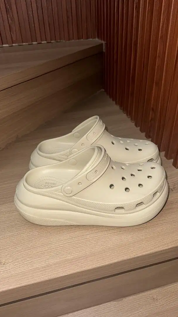Crocs crush clog unisex bone