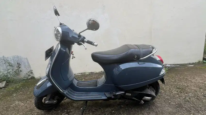 Dijual Vespa Matic LX 125 i-get Tahun 2018
