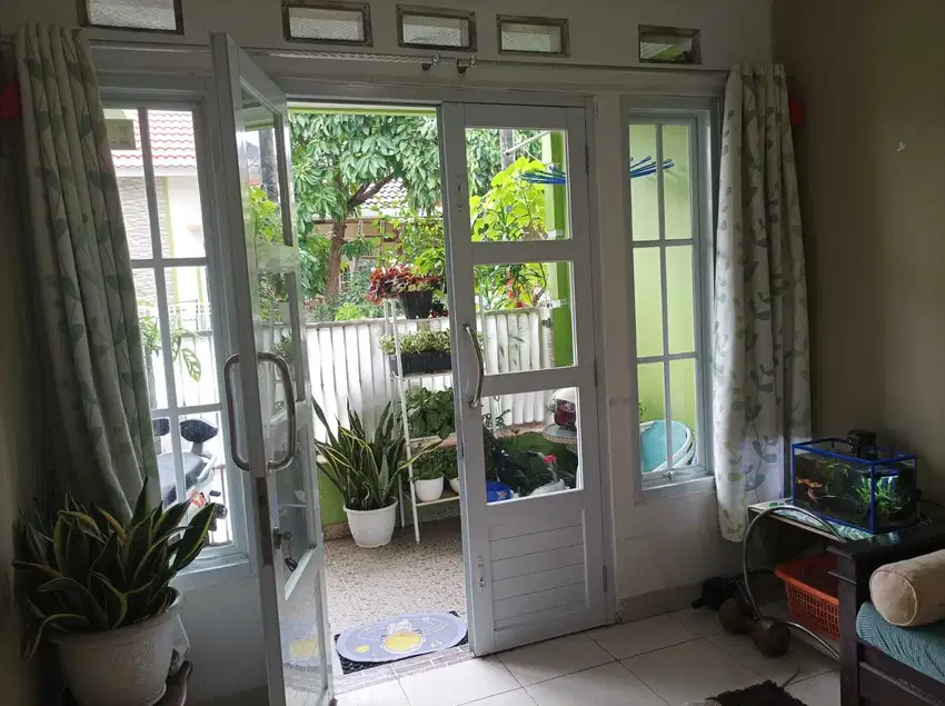 Disewakan rumah teduh dengan 1 kamar tidur di Telaga Mas