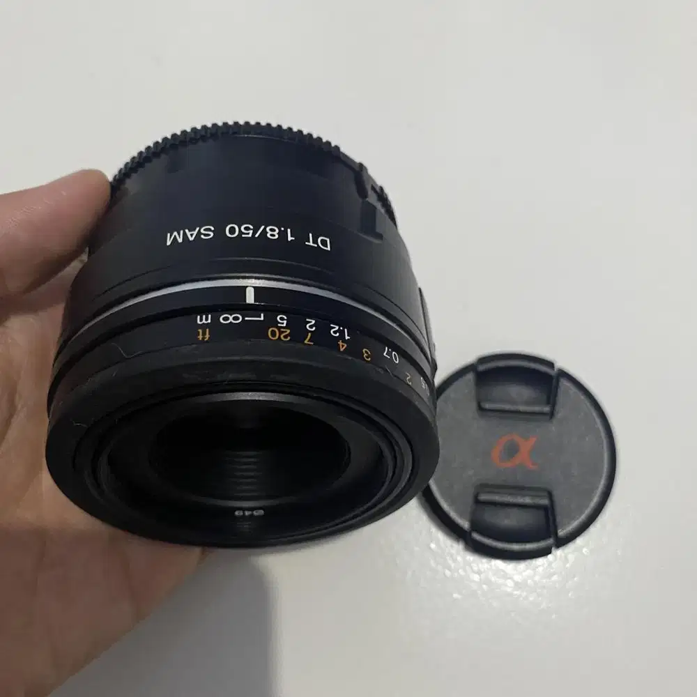 Lensa Kamera Sony SAL