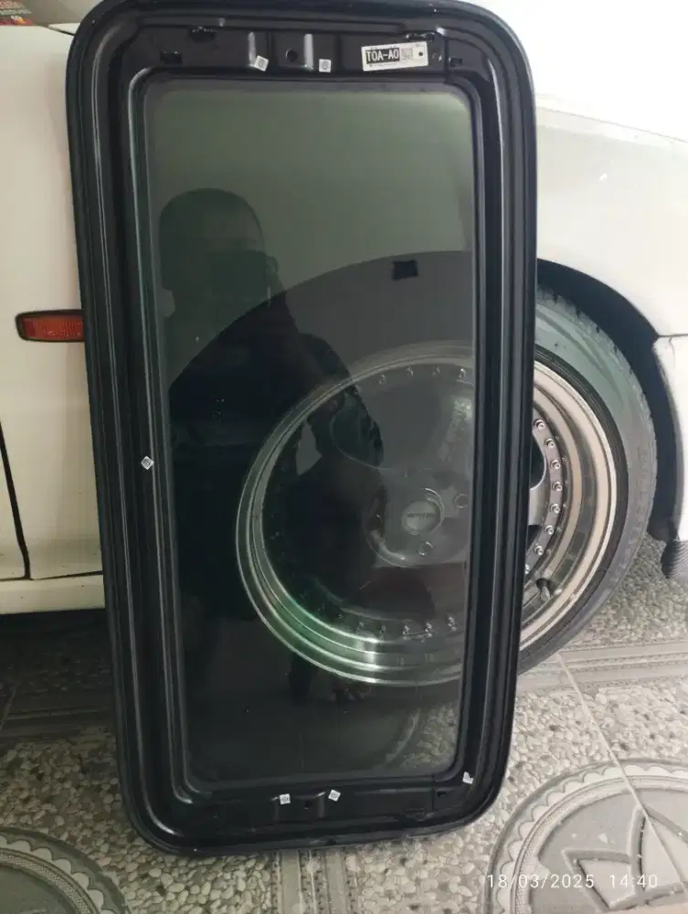 Sunroof moonroof panoramik kaca nya saja