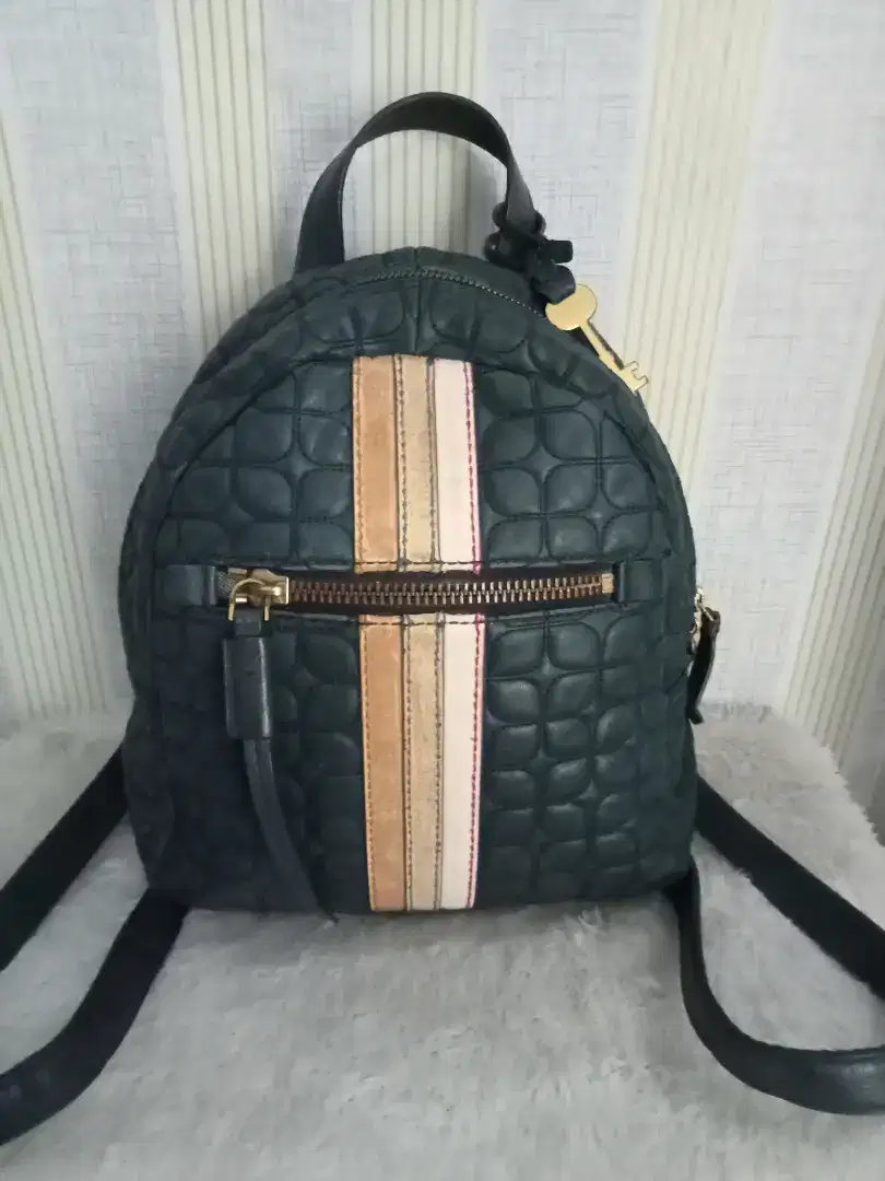 Tas Fossil kulit Megan lengkap kunci