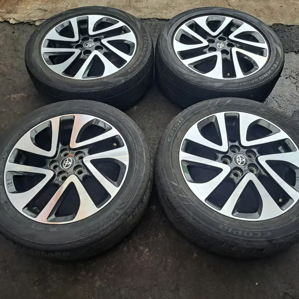 Velg dan ban r16 toyata sienta bisa tt