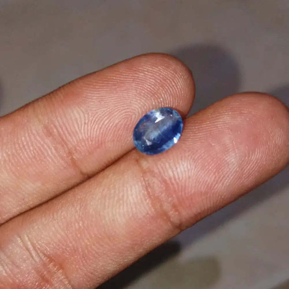 Batu natural blue kyanite