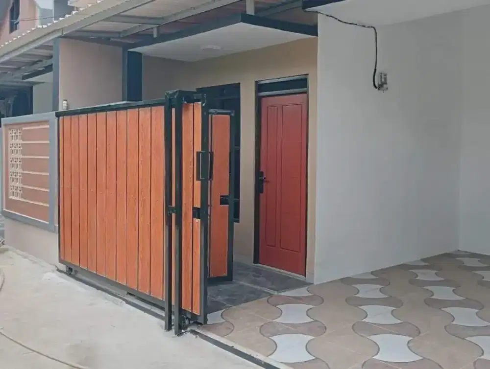 Pagar xspanda yg lagi tren,,