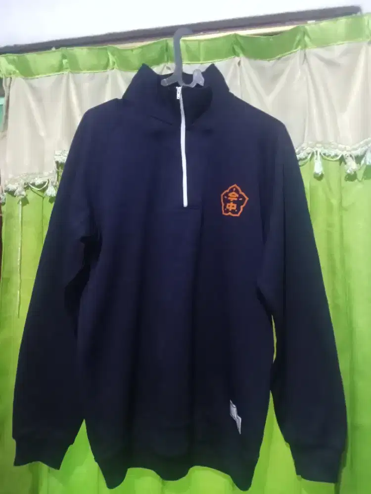Jaket Olahraga dan Gaul