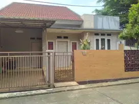 La.1220 Dijual rumah siap huni di bukit golf Cimanggis cibubur