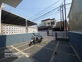 Dijual Rumah Siap Pake jalan Utama Cisaranten Kulon bisa untuk USAHA