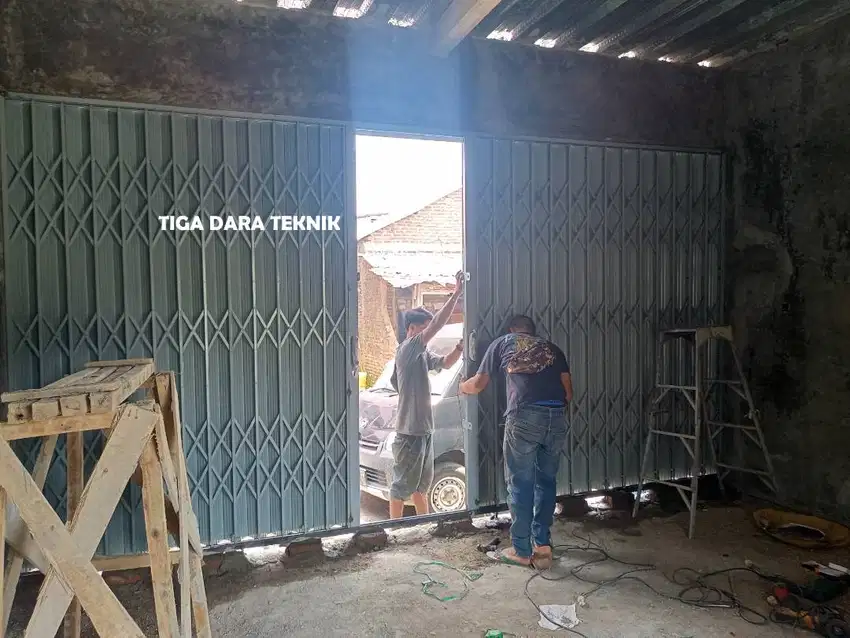 Ahli serpis folding gate & rolling door, pintu harmonika bandung