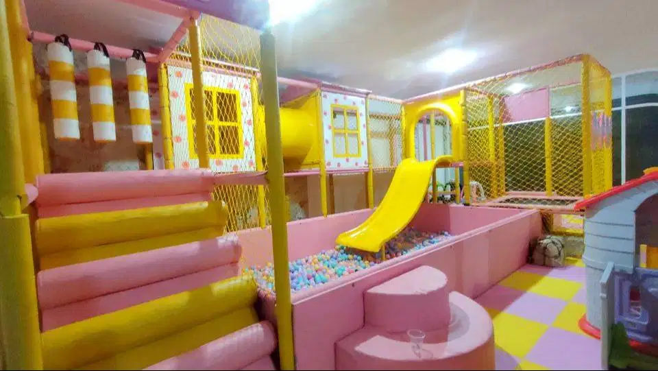 playground indoor perosotan mandi bola trampolin rainbow slide mini