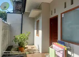 Rumah di Padasuka dekat Alun-alun Cimahi, Strategis Posisi Hook