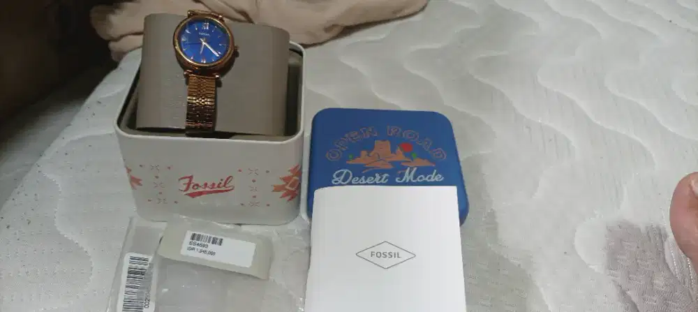 BU : jam tangan fossil es4693