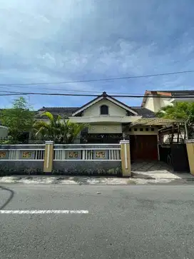 Rumah 4 Kamar Tidur, Ideal untuk Keluarga, Lokasi dekat Kampus UAD