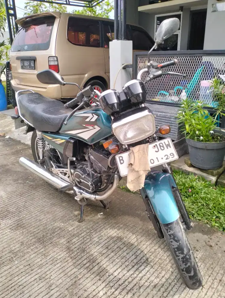 RK king Tahun 2002 warna Hijau botol