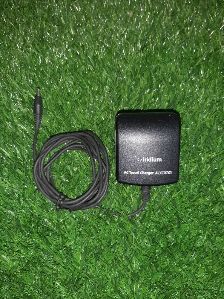 Adaptor Charger Original Telepon Satelit Iridium