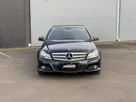 Mercy C200 AVG 2013 Hitam Bagus sekali