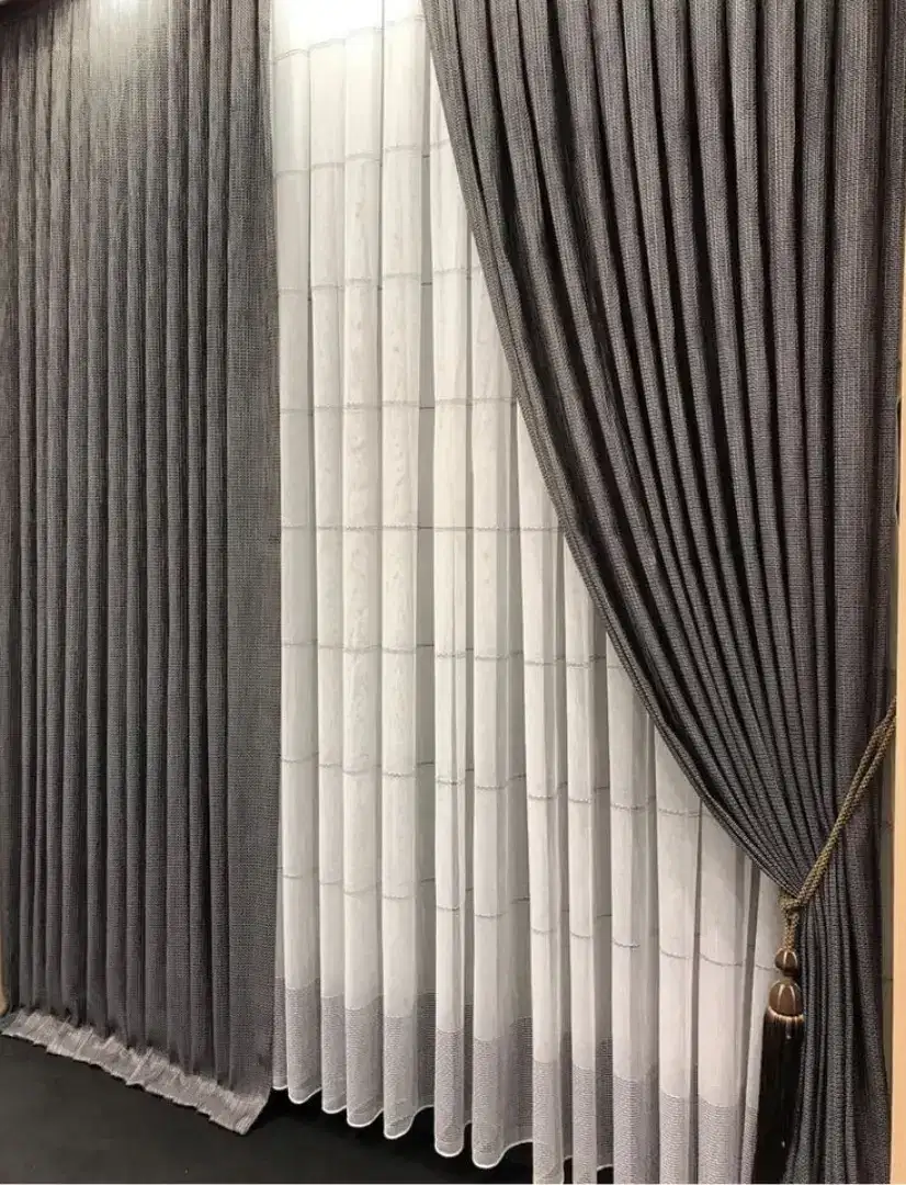 Pasang gordyn gorden murah vertikal roll blind jasa wallpaper dinding