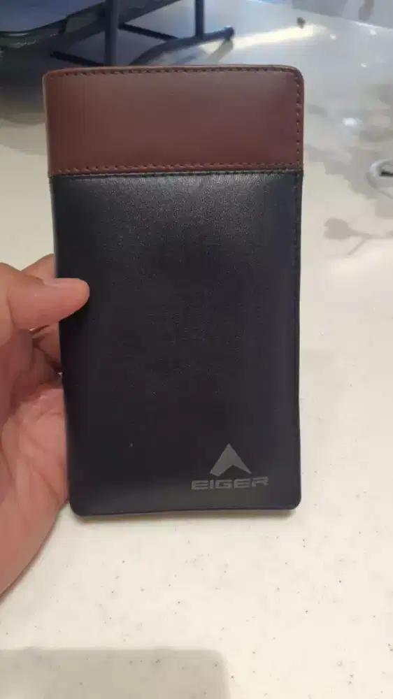 DOMPET EIGER, mulus no minus. Cek sepuasnya. Kondisi 97%
