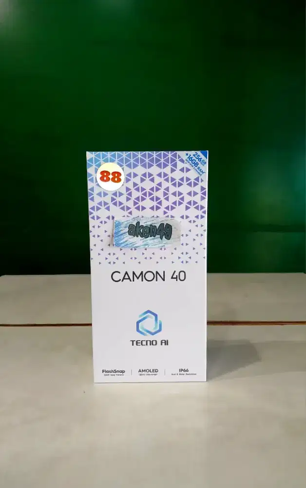 Tecno Camon 40 8GB 256GB Helio G100 Amoled 120Hz IP66 OneTap FlashSnap