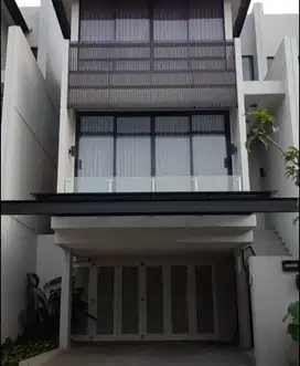 RUMAH MEWAH DIJUAL  QUANTUM SERENIA HILLS LEBAK BULUS  SIAP HUNI