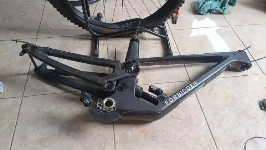 Frame forbidden V1 size S