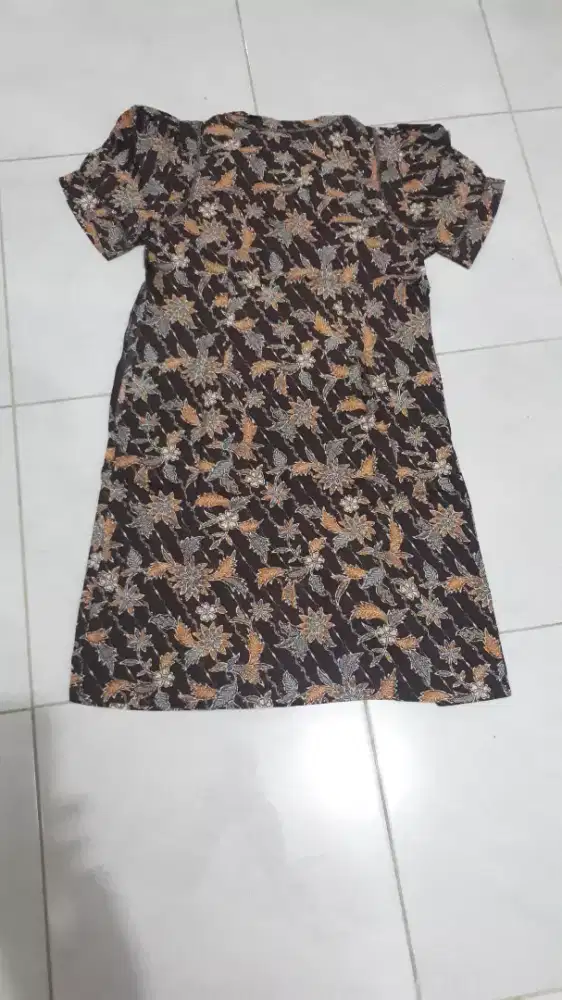 Baju batik wanita