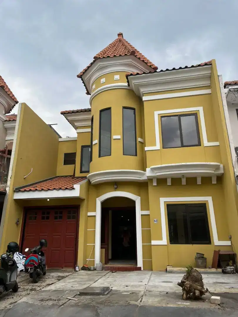 JEMURSARI REGENCY LEBAR 8‼️Rumah 2 Lantai Siap Huni One Gate System