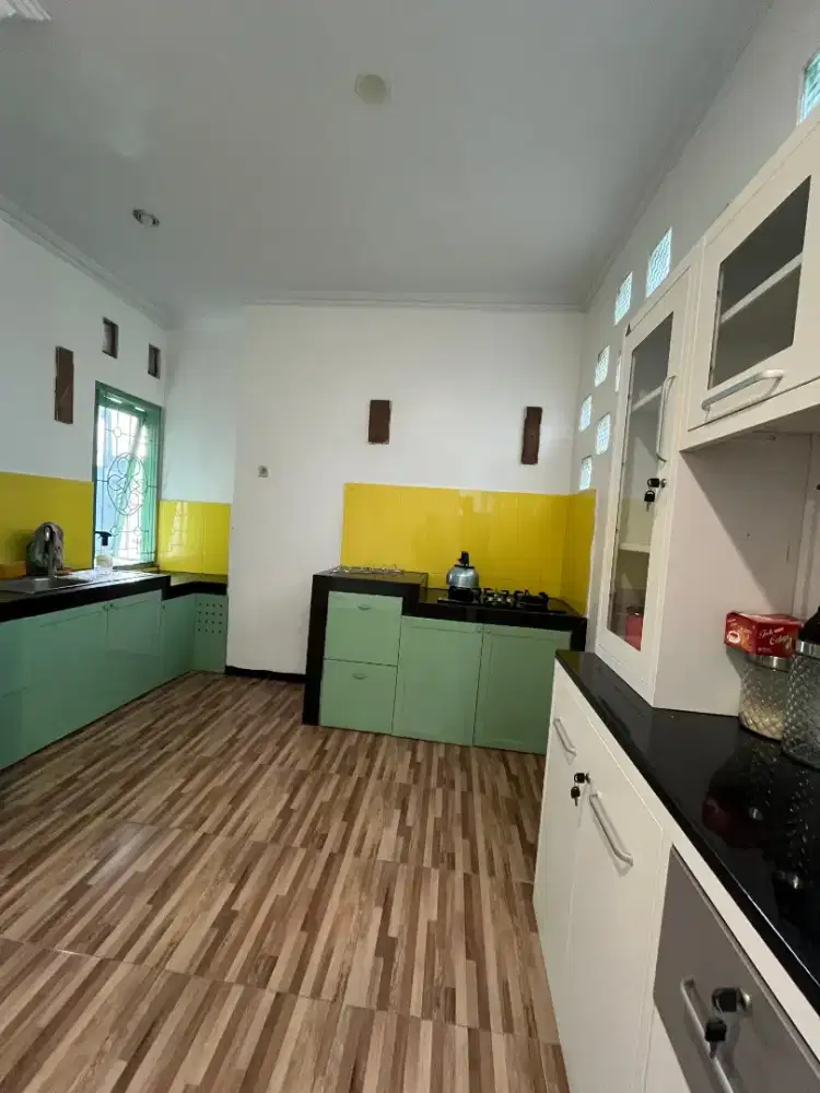 Di sewakan Home Stay harian dengan jarak dengan Malioboro 1 KM an