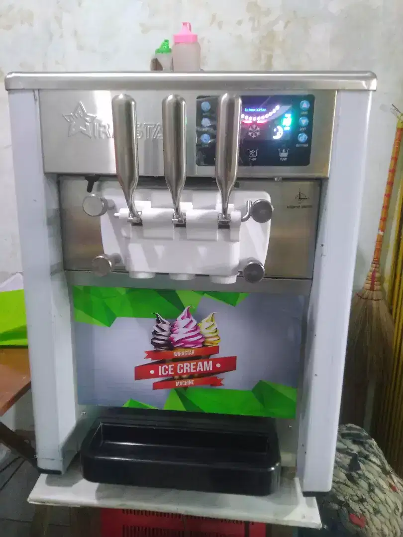Mesin Es Krim Wirastar 818T + Stabilizer OKI 5000