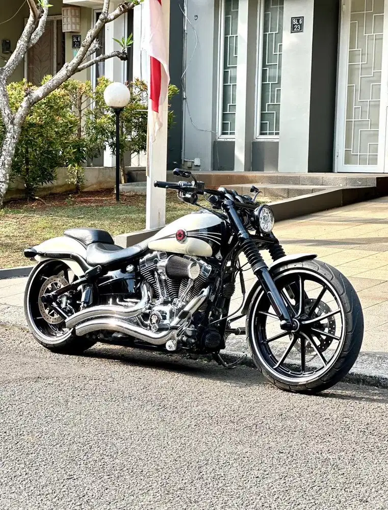 Harley Breakout SP 2014 FP Mabua