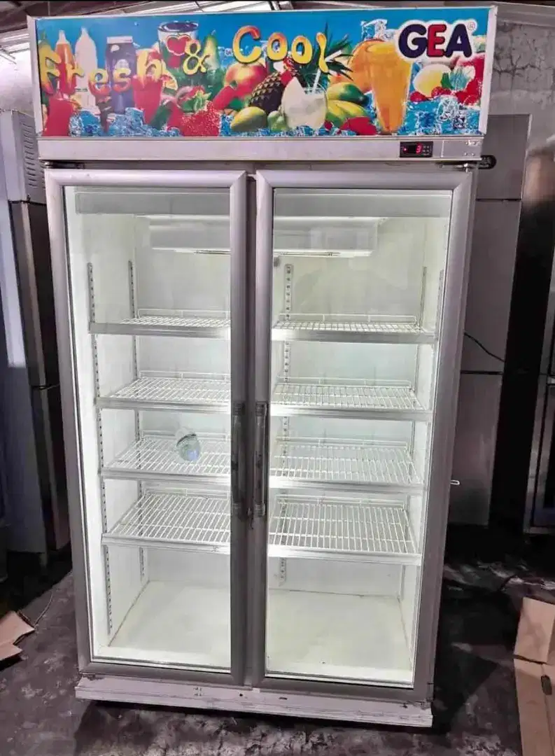 Showcase pendingin Minuman 2 Pintu Merk Gea
