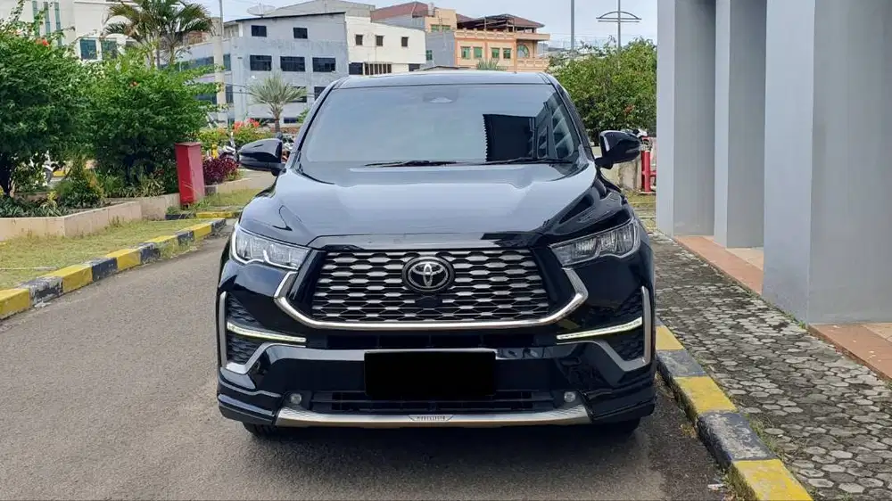 Toyota Kijang Innova Zenix 2.0L Q Hybrid CVT Modelista TSS 2024 LOW KM