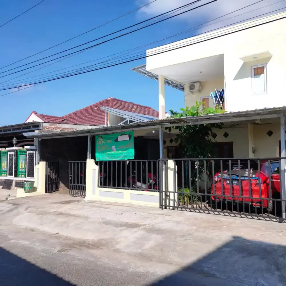 Kontrakan murah nyaman strategis full furnitur dekat jalan besar asri